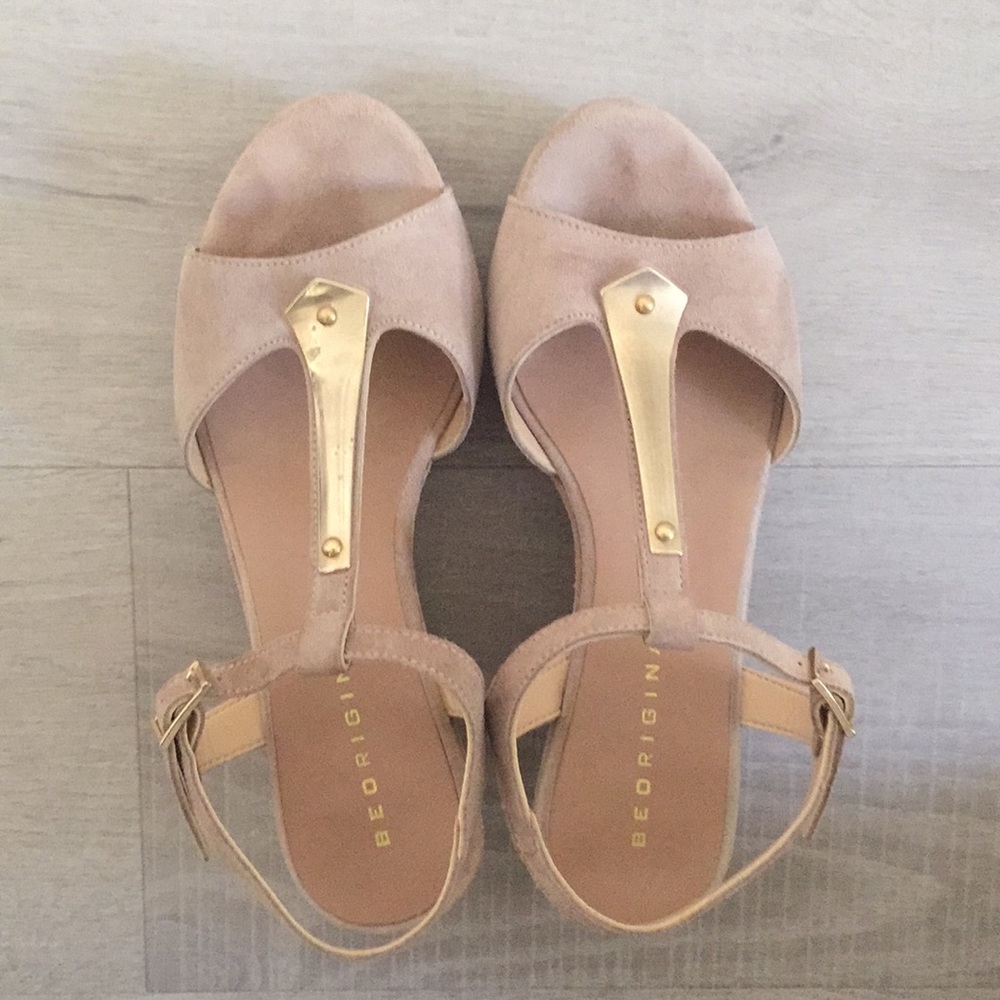 European brand Suede beige platform shoes
